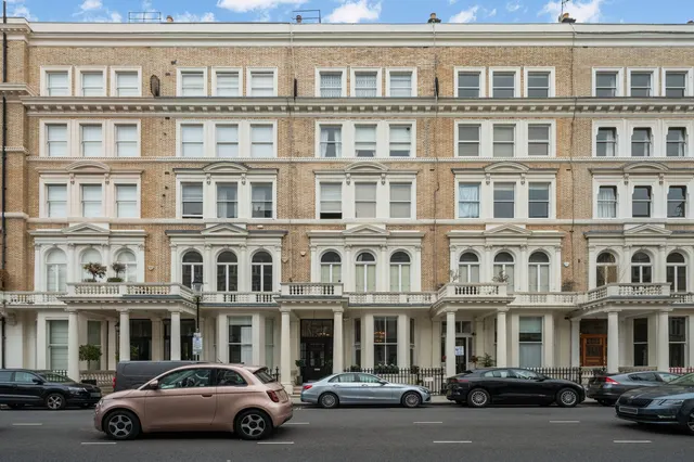 Queen's Gate Place, London, SW7, photo 1