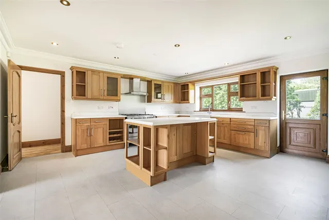 Yarnfield Lane, Yarnfield, ST15, photo 2