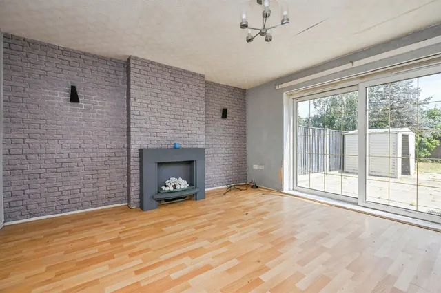 Mayford Close, Liverpool, L25, photo 2