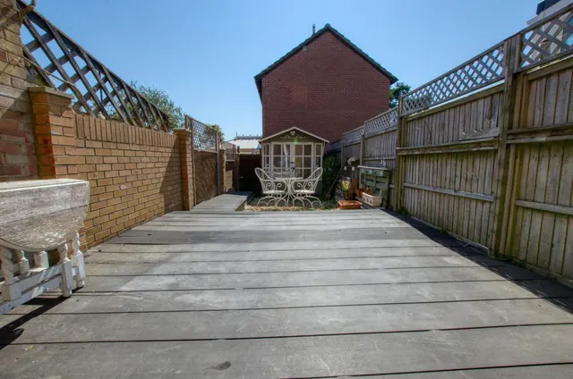 Photo 2 — Taverner Close, Sholing, Southampton, Hampshire, SO19 0PX
