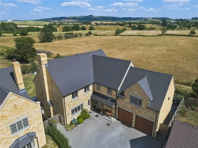 Photo 2 — Haddon Fields, Shipston-on-Stour, Warwickshire, CV36