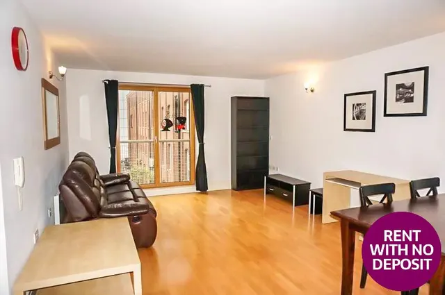 Lower Chatham Street, Southern Gateway, M1, photo 1