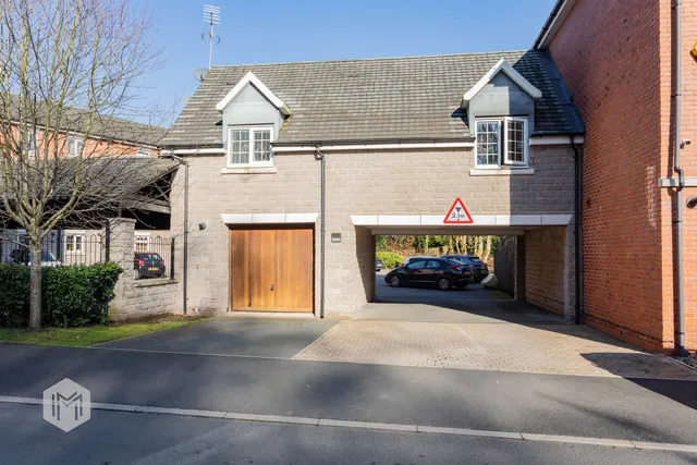 Temple Road, Bolton, BL1 8DN, photo 1