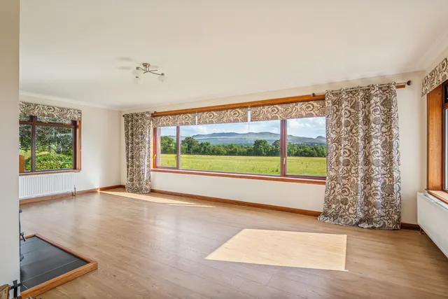 Photo 3 — Indians Farmhouse, Indians Road, Balfron Station, by Glasgow, G63 0QN