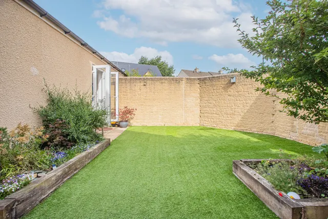 De Borg Close, Tetbury, photo 2