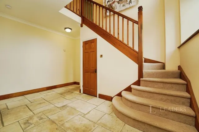 Chapelfields, Randwick, GL6, photo 3