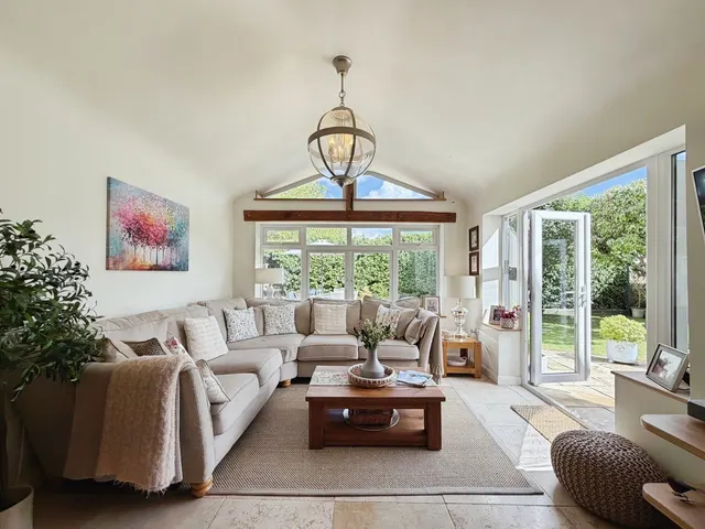 Main Street, Dumbleton, WR11, photo 2