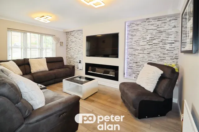 Garrick Drive, Cardiff, CF14, photo 2