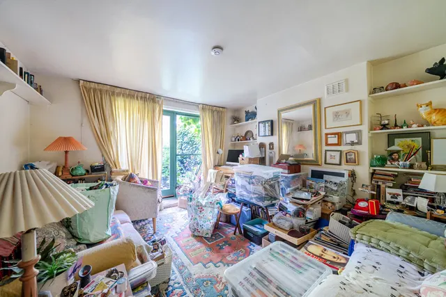 Photo 2 — Asylum Road, SE15