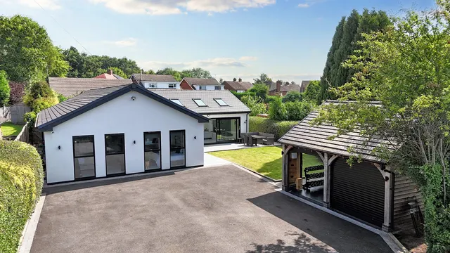 Orchard Close, Oulton, ST15, photo 2