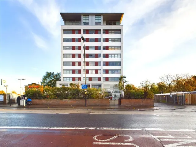 Romford Road, Forest Gate, E7, photo 1
