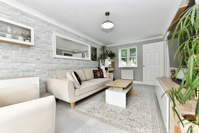 Walnut Grove, Shepton Mallet, BA4, photo 2