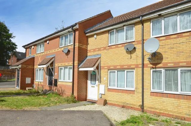 Addington Way, Luton, LU4, photo 1