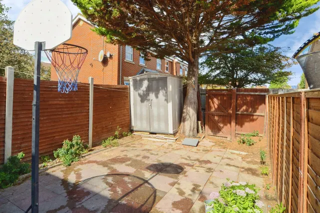 Addington Way, Luton, LU4, photo 2