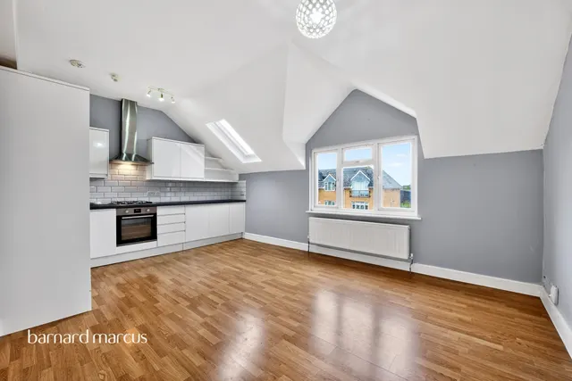 Manorgate Road, Kingston Upon Thames, KT2, photo 2