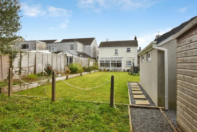 Tirycoed Road, Ammanford, SA18, photo 1