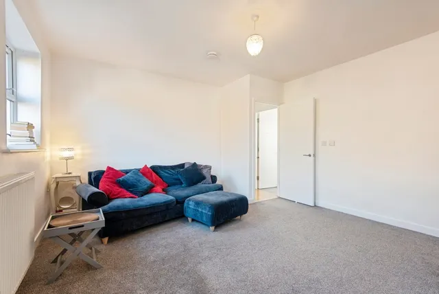Photo 3 — Bedford Road, Hitchin, Hertfordshire, SG5