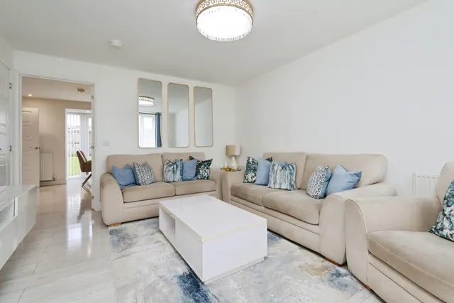 Oykel Crescent, Glasgow, G33, photo 1