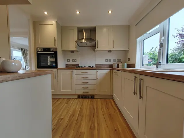 Wellington Road, Sandhurst, GU47, photo 2