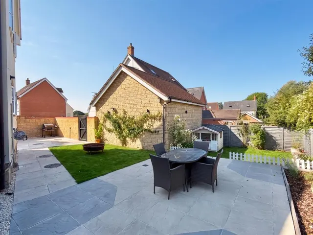 Photo 2 — Ridgeway Road, Gillingham, Dorset SP8 4GH