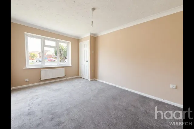 Henry Warby Avenue, Elm, PE14, photo 3