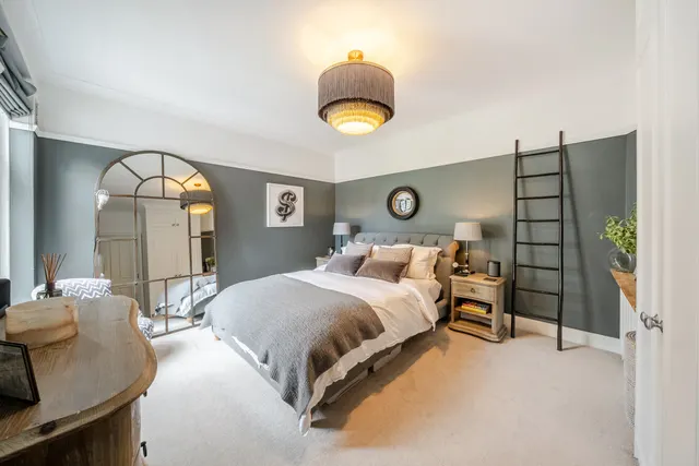 Photo 3 — Gracefield Gardens, Streatham Hill, London, SW16