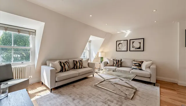 Grosvenor Hill, Mayfair, W1K, photo 1