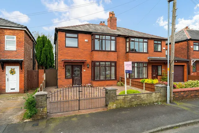 Charles Street, Leigh, WN7, photo 1