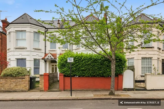 Fordwych Road, London, NW2, photo 1