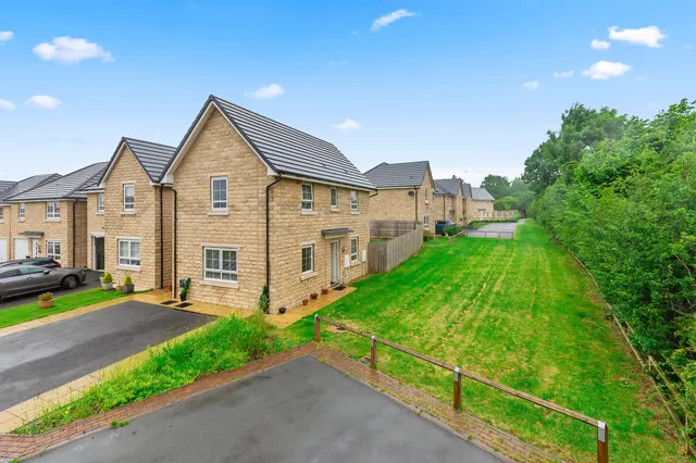 Fitch Drive, Silsden, BD20, photo 1
