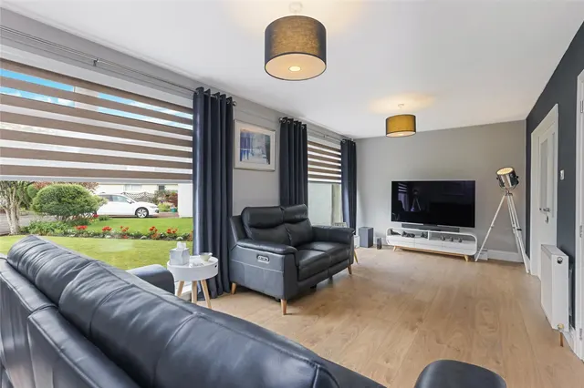 Photo 2 — Rosehill Drive, Cumbernauld, Glasgow, North Lanarkshire, G67
