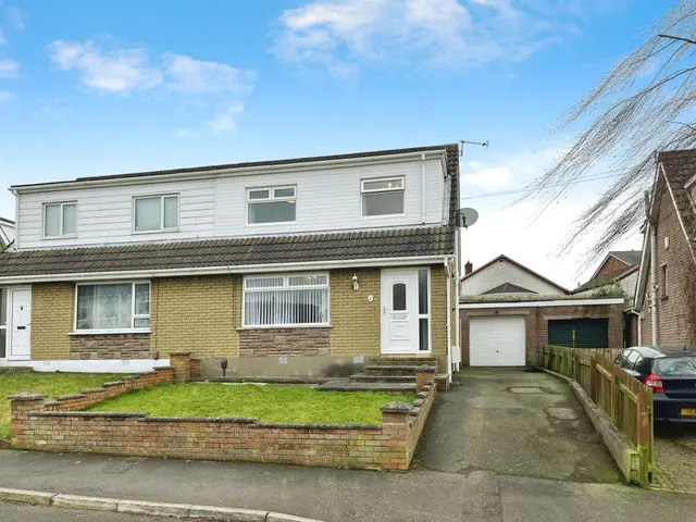 Richmond Avenue, Lisburn, BT28, photo 1