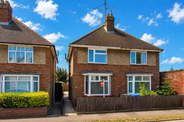 Wordsworth Road, Kettering, photo 1
