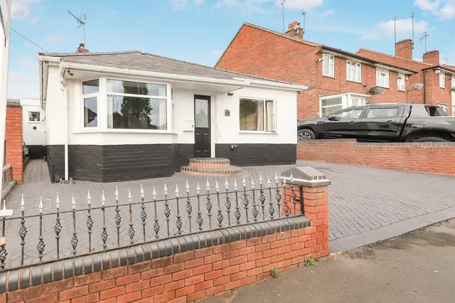 Rounds Road, Coseley, WV14, photo 1