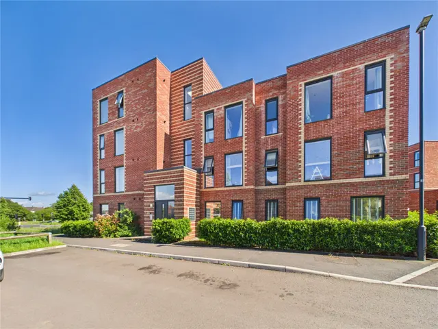 Abrahams Close, Bristol, BS4, photo 2