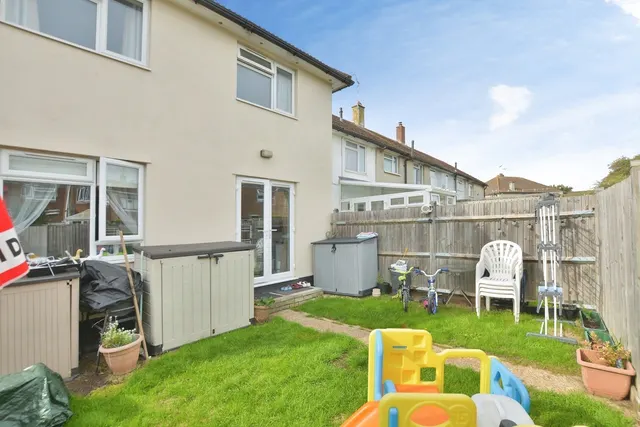 Essetford Road, Ashford, TN23, photo 3