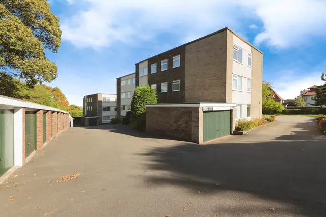 Photo 3 — Fulwood Road, Sheffield, South Yorkshire, S10