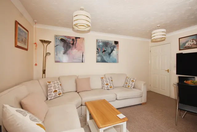 Coventry Road, Warwick, photo 1