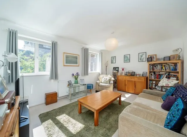 Photo 2 — Muswell Hill Place, Muswell Hill, N10