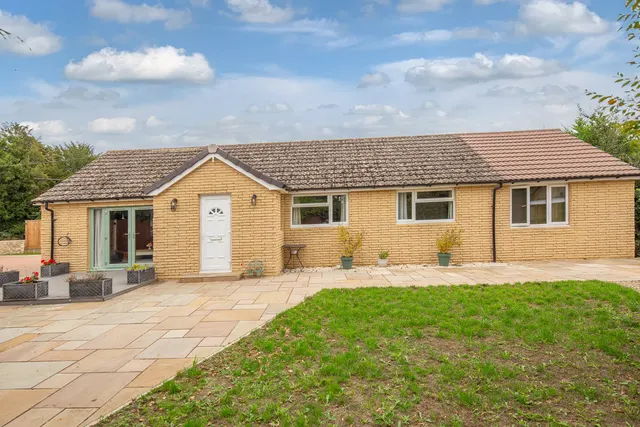 Juniper Hill, Brackley, photo 3