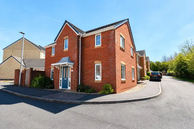Nadder Meadow, South Molton, EX36, photo 1