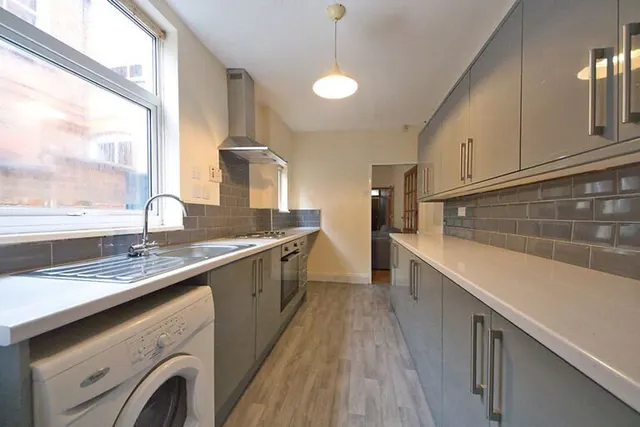 Thurlow Road, Leicester, LE2, photo 1