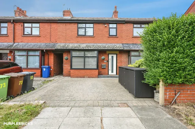 Belle Green Lane, Wigan, WN2, photo 1