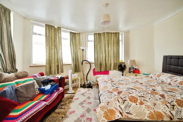 Photo 2 — Montagu Road, London, N18