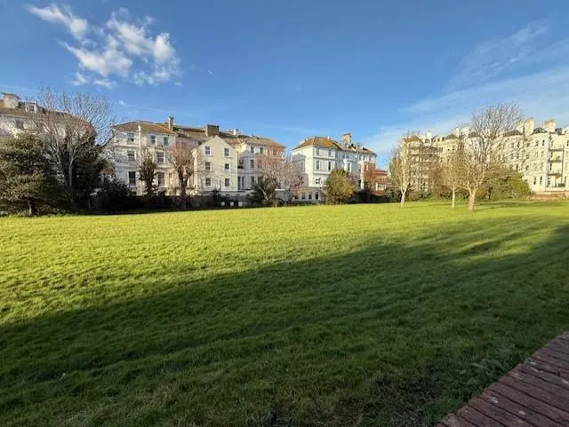 Jevington Gardens, Eastbourne, BN21, photo 1