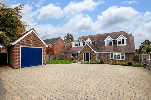 North Lane, Nomansland, Salisbury, SP5 2BU, photo 1