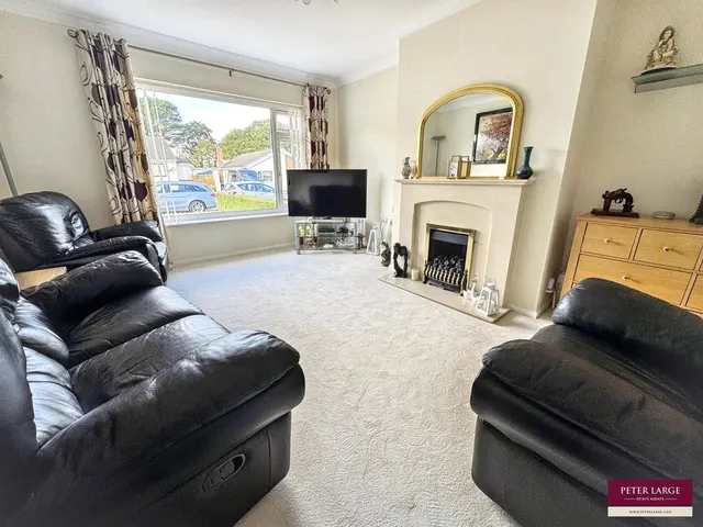 Wentworth Avenue, Abergele, LL22, photo 2