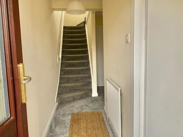 Photo 2 — Camdean Crescent, Rosyth