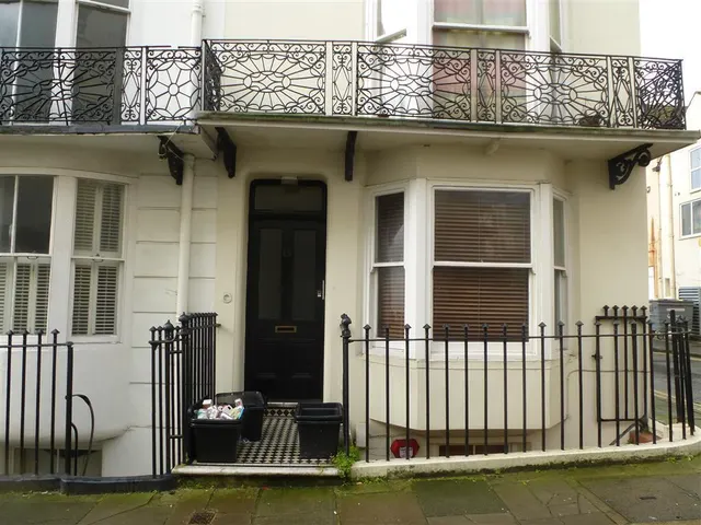 Bloomsbury Place, Brighton, BN2, photo 1