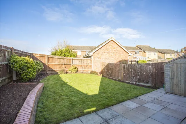 Photo 3 — Blackmead, Riverhead, Sevenoaks, Kent, TN13 2QU